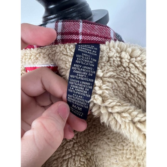 Wrangler premium quality Men’s faux fur lined plaid button up Shacket - Picture 5 of 10